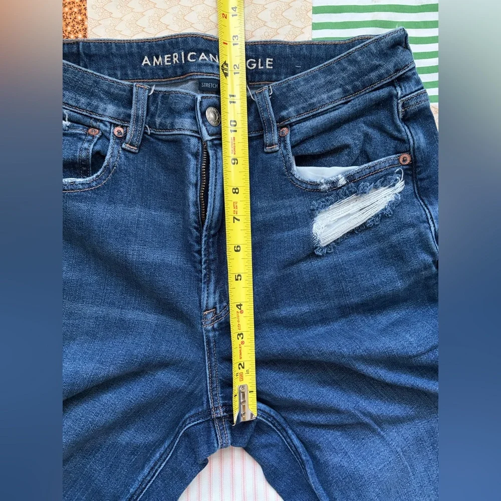 American Eagle Destroyed Super High Rise Baggy Wide Leg Jeans Short* - Picture 4 of 11